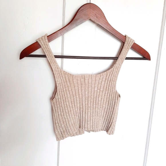 Silence + Noise Ribbed Button Crop Top - Picture 2 of 4